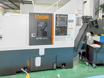 Mazak-CNC-lathe-machine