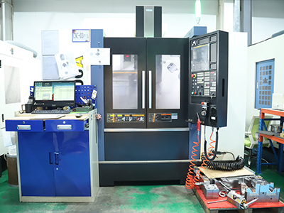 YCM-CNC machine