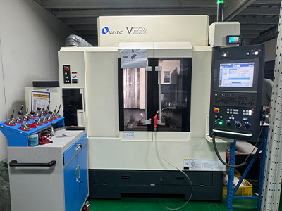 Makino-CNC-machine