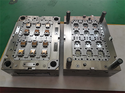 Multiple-Cavity mold