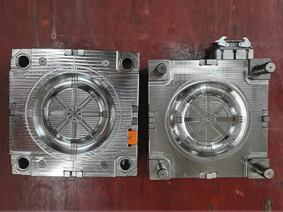 Multiple-Cavity mold