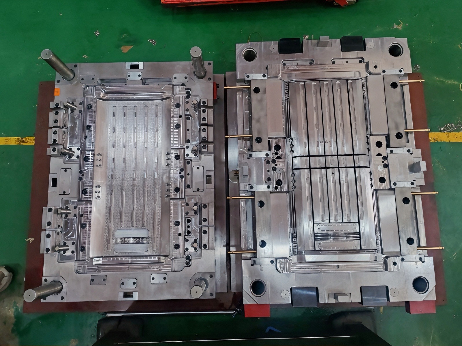 Reverse-(Inverted) Mold